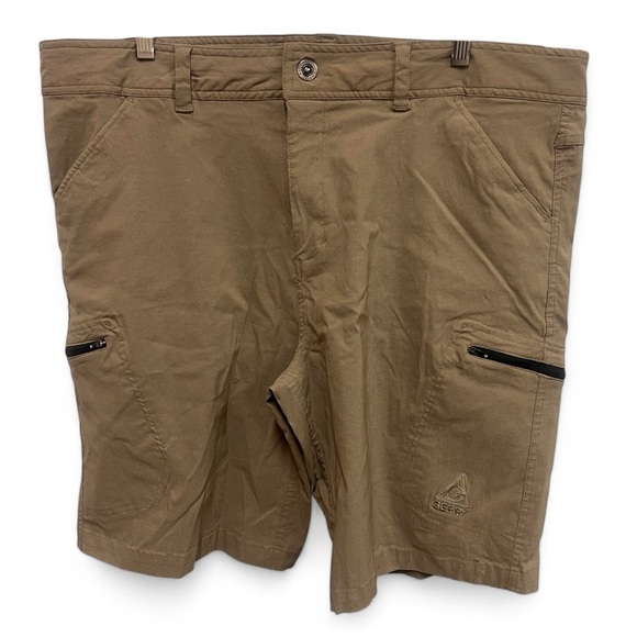 Gerry Casual Cargo Shorts with side zipper pockets size 40 - Picture 1 of 11